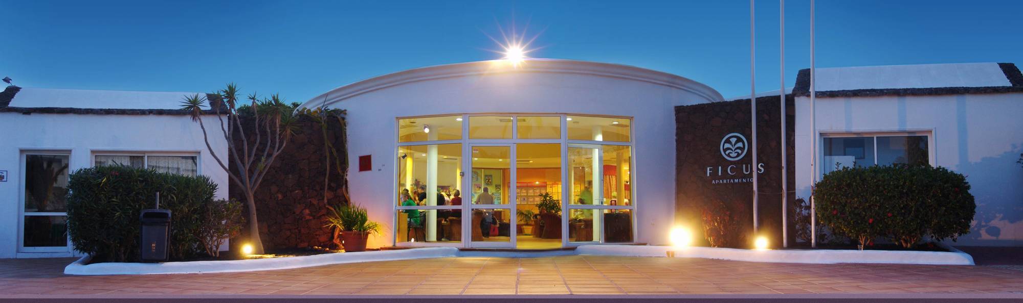 Apartamentos Ficus Costa Teguise Dış mekan fotoğraf